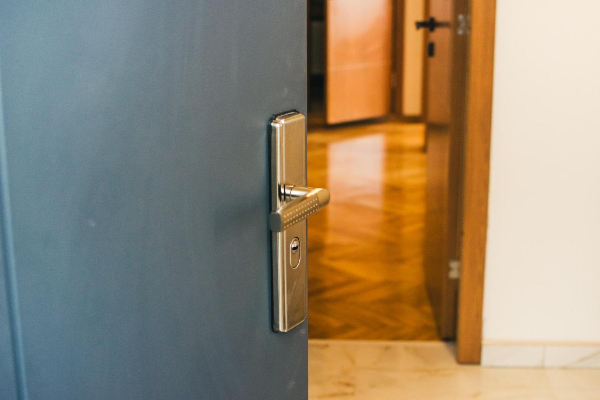 Aparment Theatre Appartement Ni Buitenkant foto