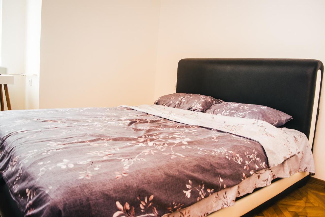 Aparment Theatre Appartement Ni Buitenkant foto