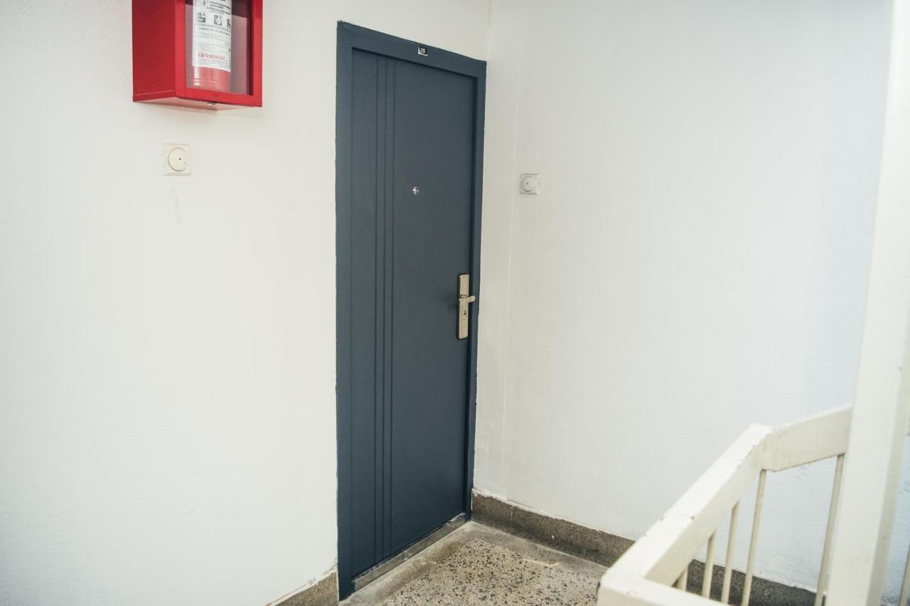 Aparment Theatre Appartement Ni Buitenkant foto